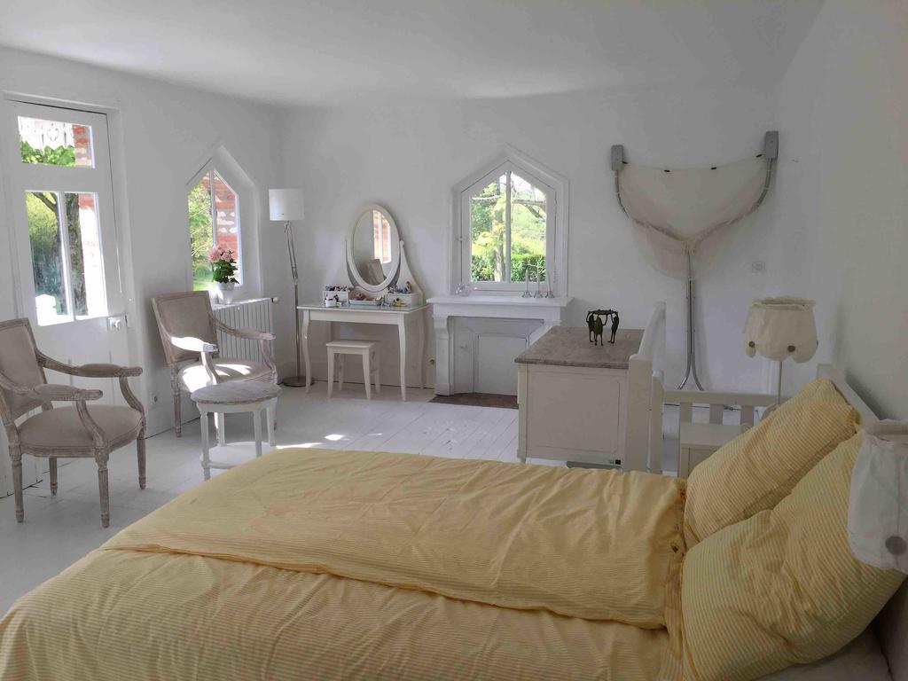Les Graves Villa Villerville Exteriör bild